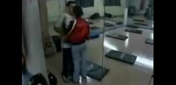  arab-couple-gym-romp-hidden-cam-video full 176 mp4